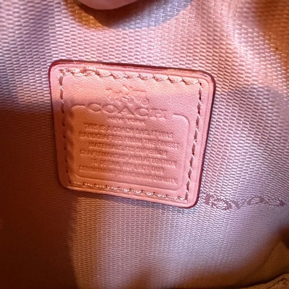 Coach Pink Leather wristlet. - Picture 2 of 11